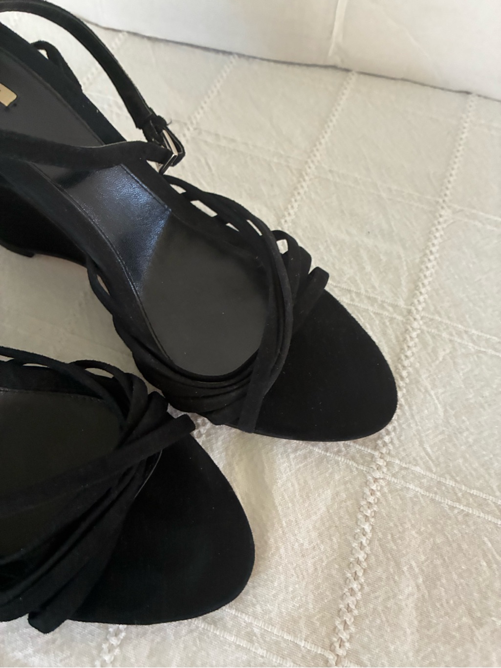 Y2k Max Studio Suede Wedge Heels Leather Sole 8.5 — image 4 of 8